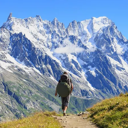 Cozy With Garden In - Happy Apartamento Courmayeur