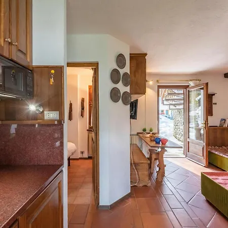 Appartamento Cozy With Garden In - Happy Courmayeur